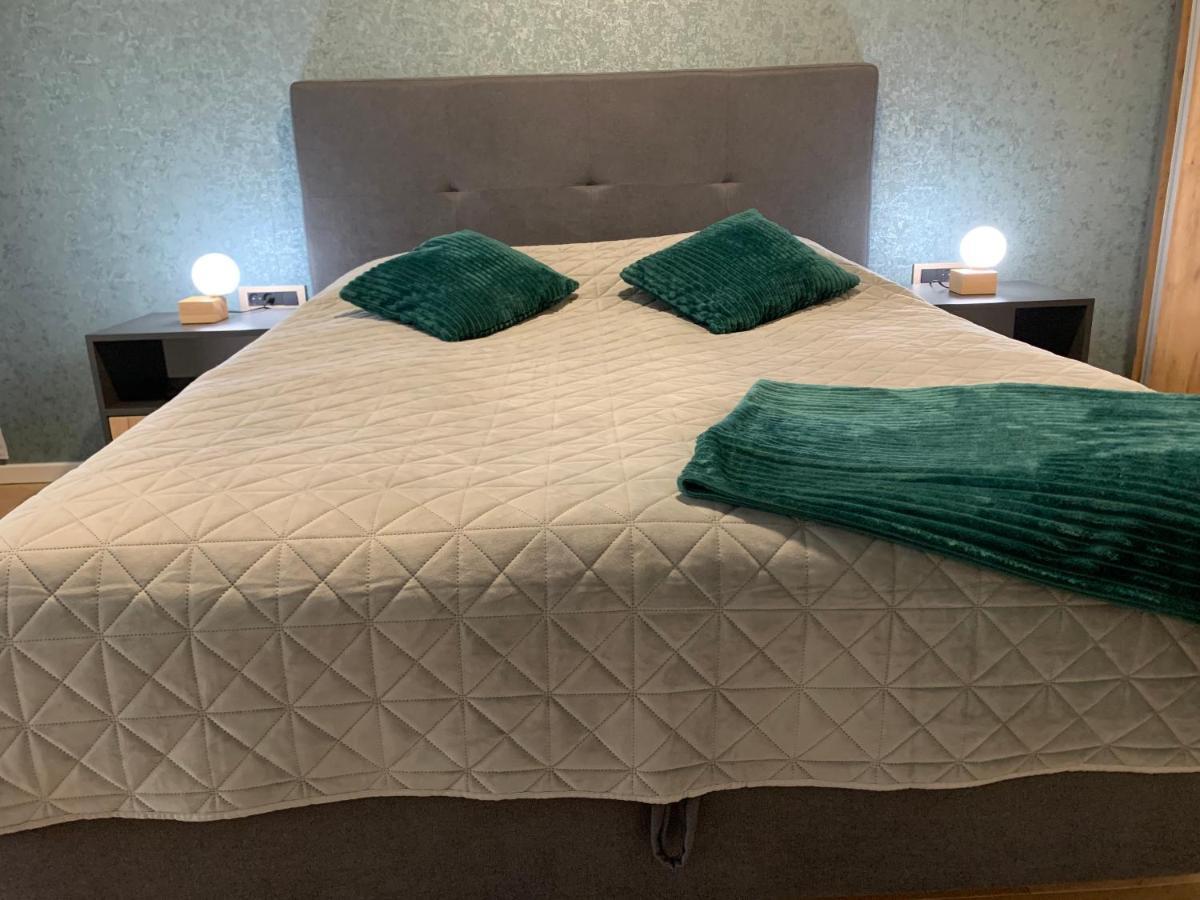 Park Lake Suite Τούζλα Εξωτερικό φωτογραφία