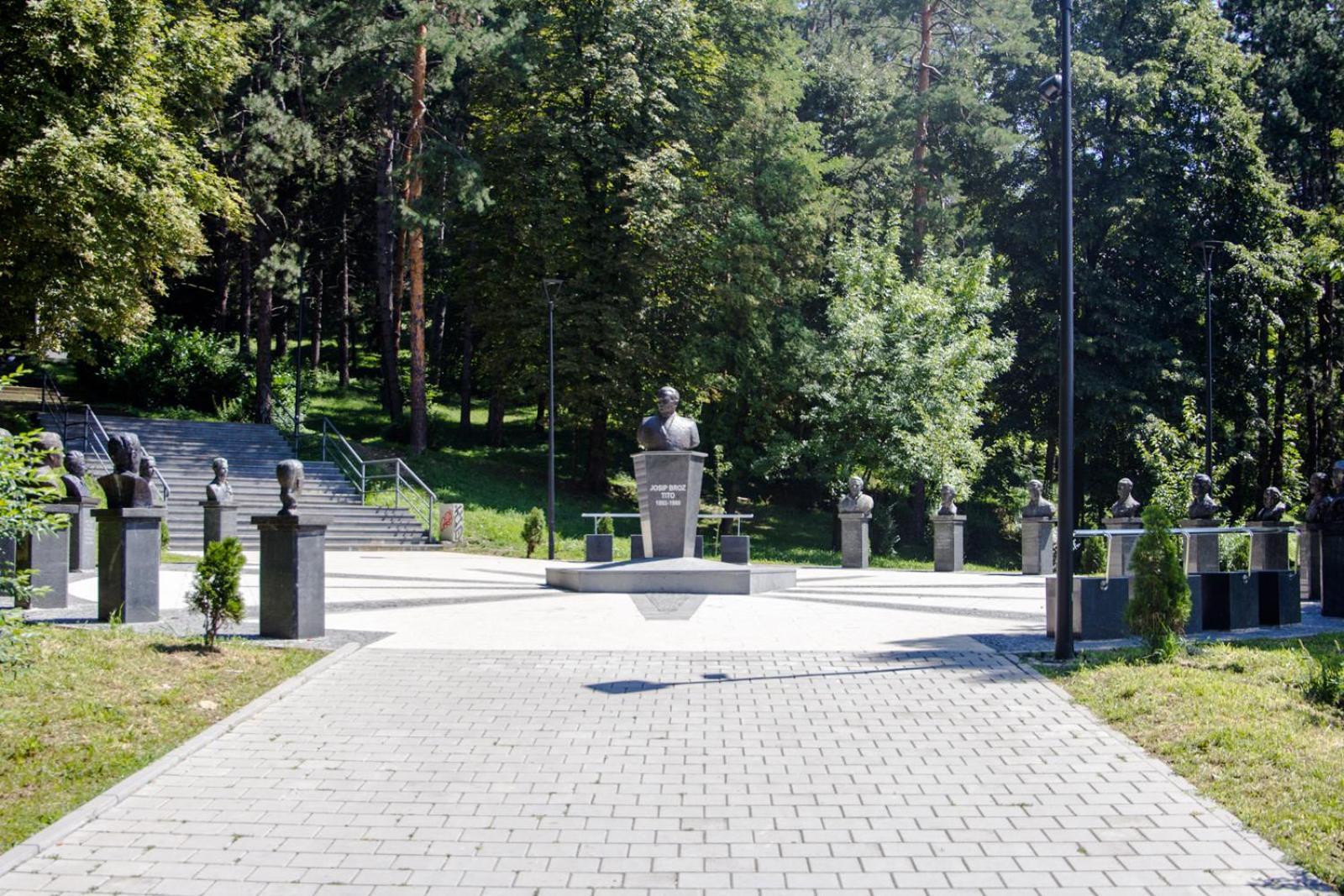 Park Lake Suite Τούζλα Εξωτερικό φωτογραφία
